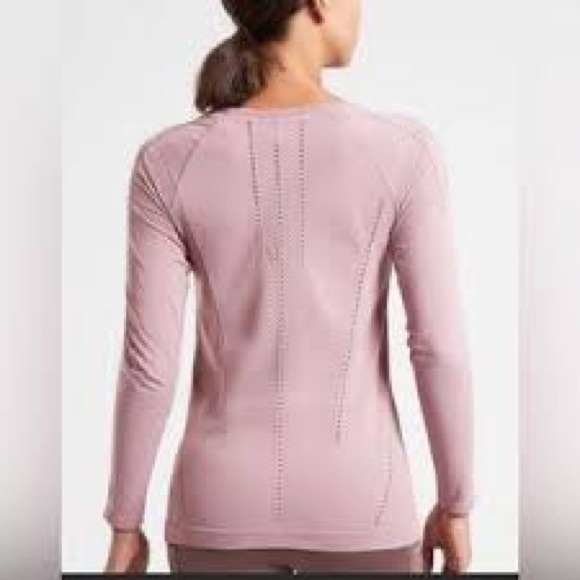 Women’s Athleta long sleeve top size XS - Picture 3 of 7